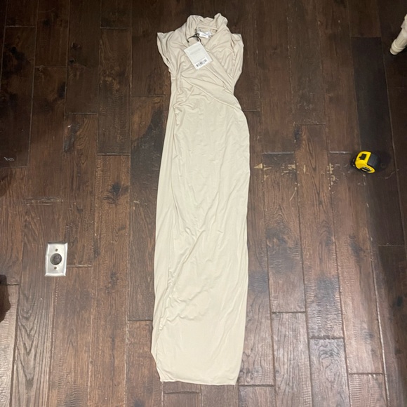 The Line By K Clay Sinea Dress NWT - Picture 8 of 11